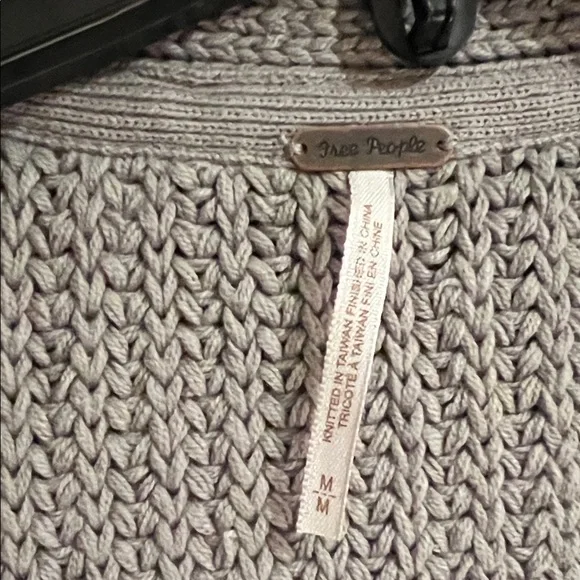 Free People Nightingale Cardi in Silver Gleam Sz M NWT - Picture 2 of 11